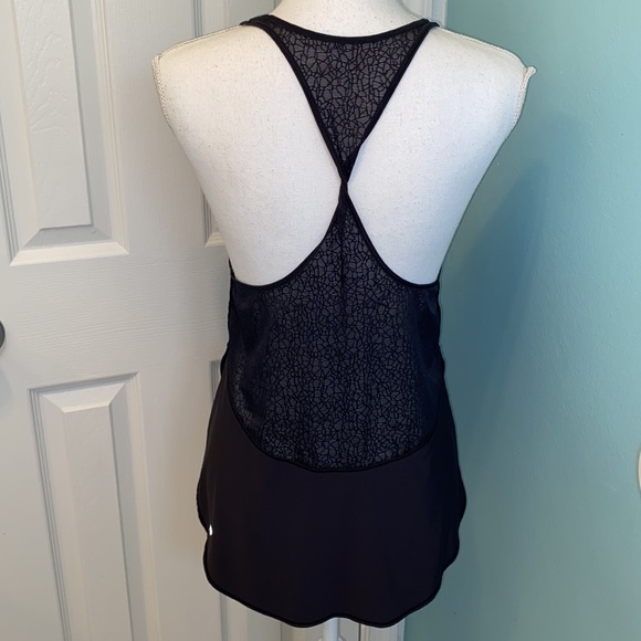 Lululemon Twist & Train Tank Top - Picture 8 of 12